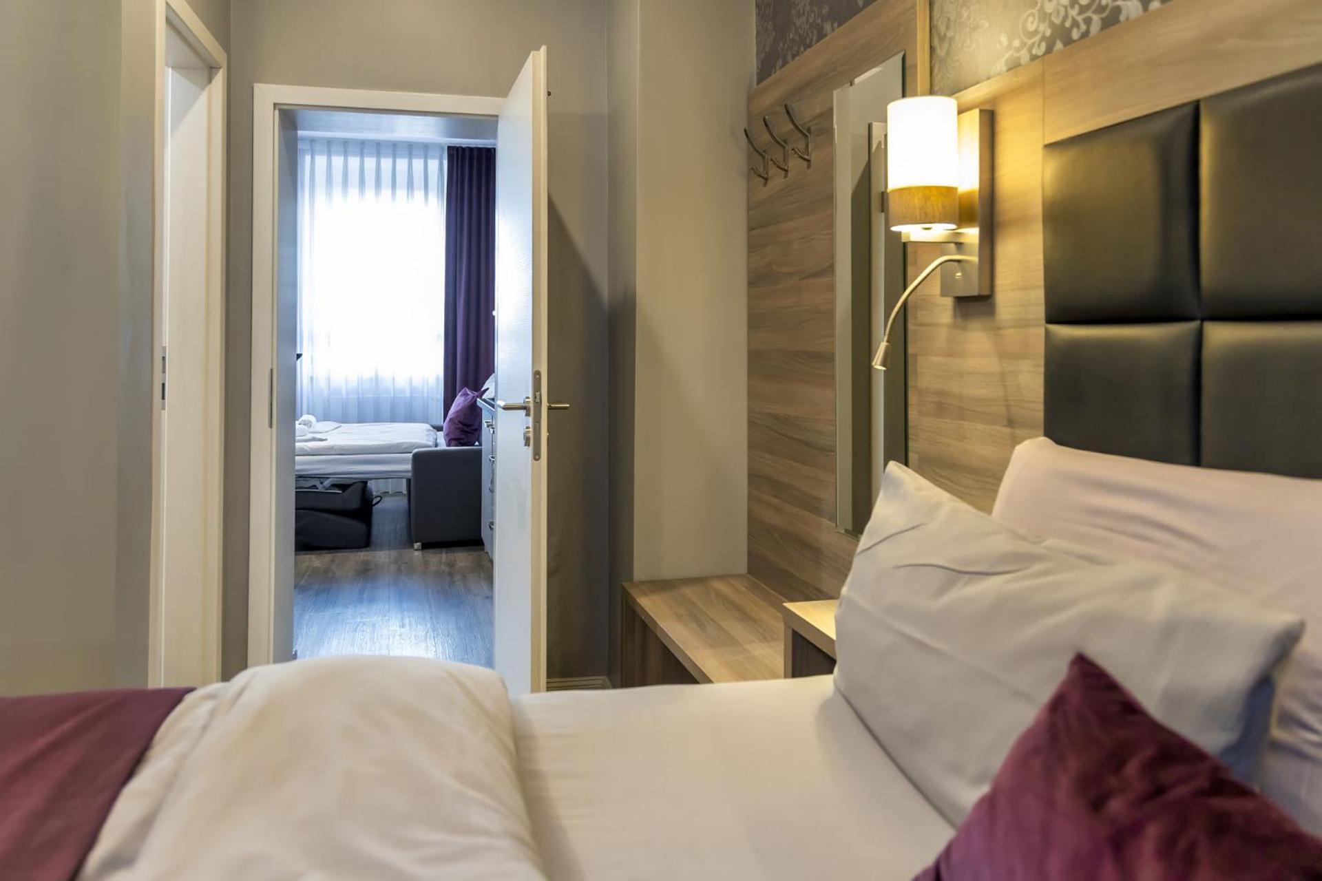 Apartmenthaus Burgenheimat In Rhens Bei Koblenz エクステリア 写真