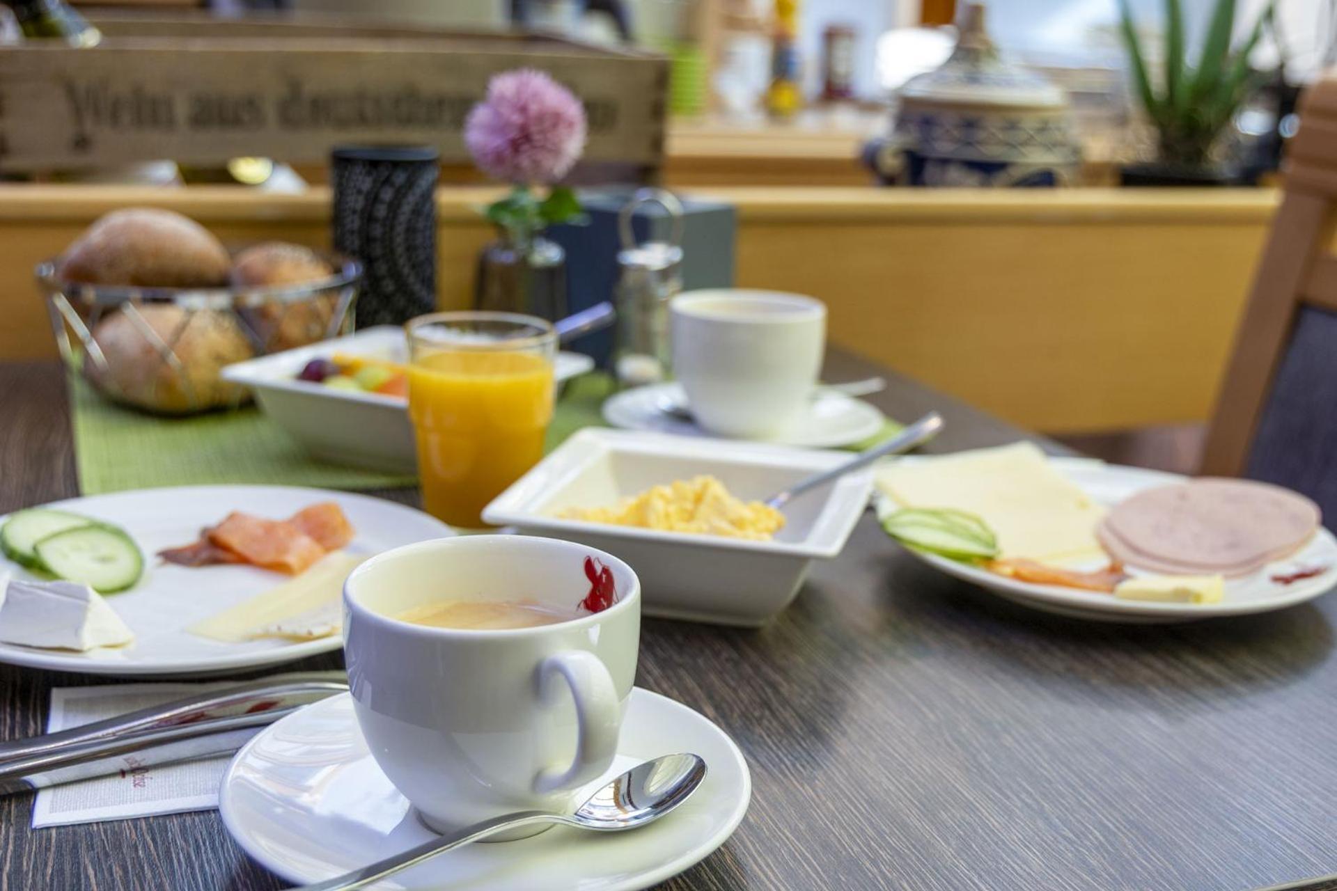 Apartmenthaus Burgenheimat In Rhens Bei Koblenz エクステリア 写真