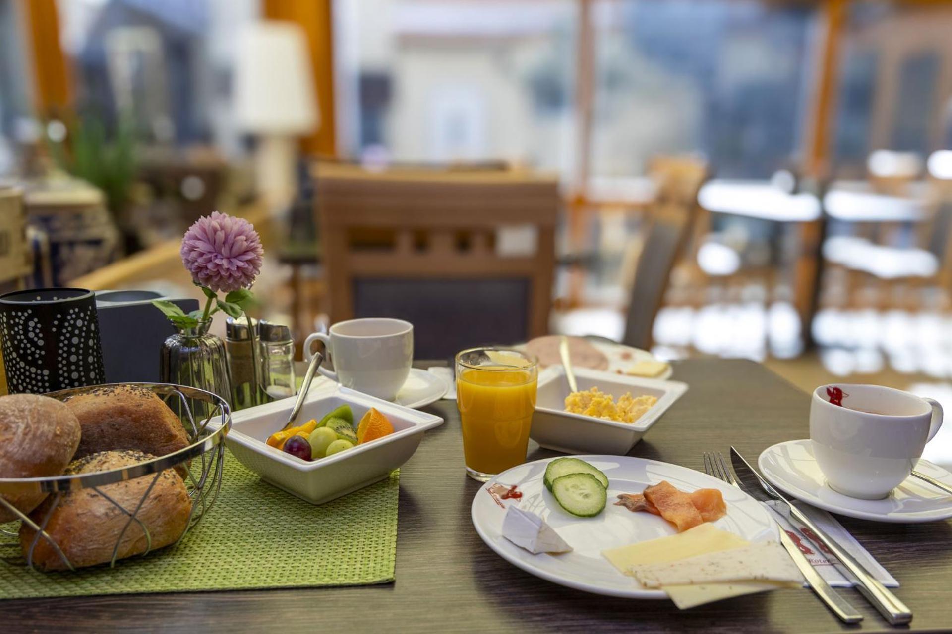 Apartmenthaus Burgenheimat In Rhens Bei Koblenz エクステリア 写真